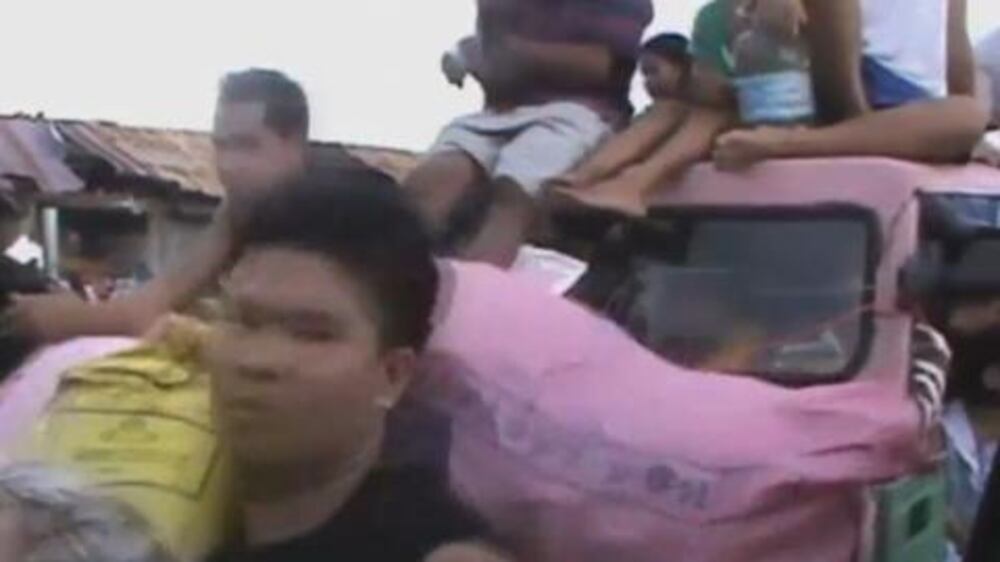 Video: An estimated 10,000 killed in Tacloban city alone