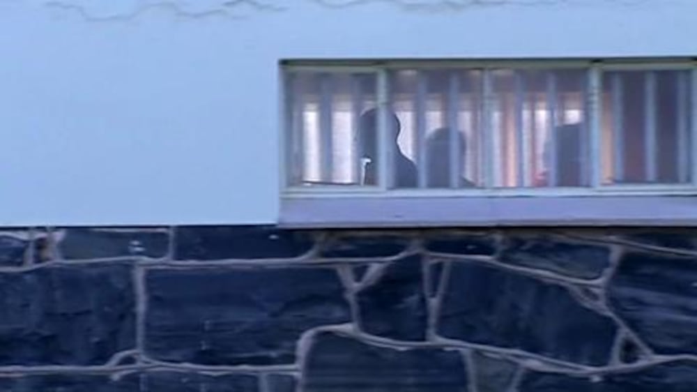 Video: Obama peers out Nelson Mandela's jail cell window