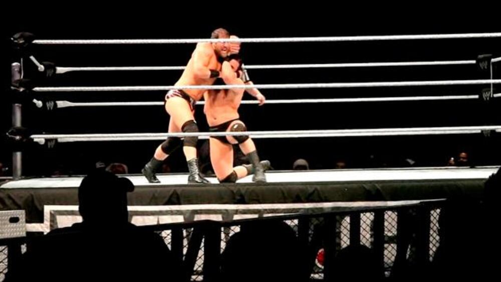 Crowd goes wild for WWE superstars in Abu Dhabi