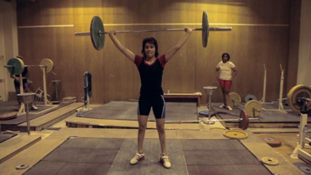 Video: UAE female Olympic weightlifting hopefuls in training