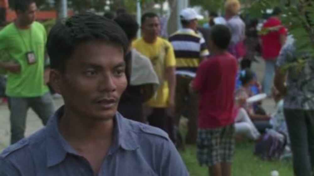 Video: Thousands of Filipinos displaced by the typhoon arrive in Cebu island