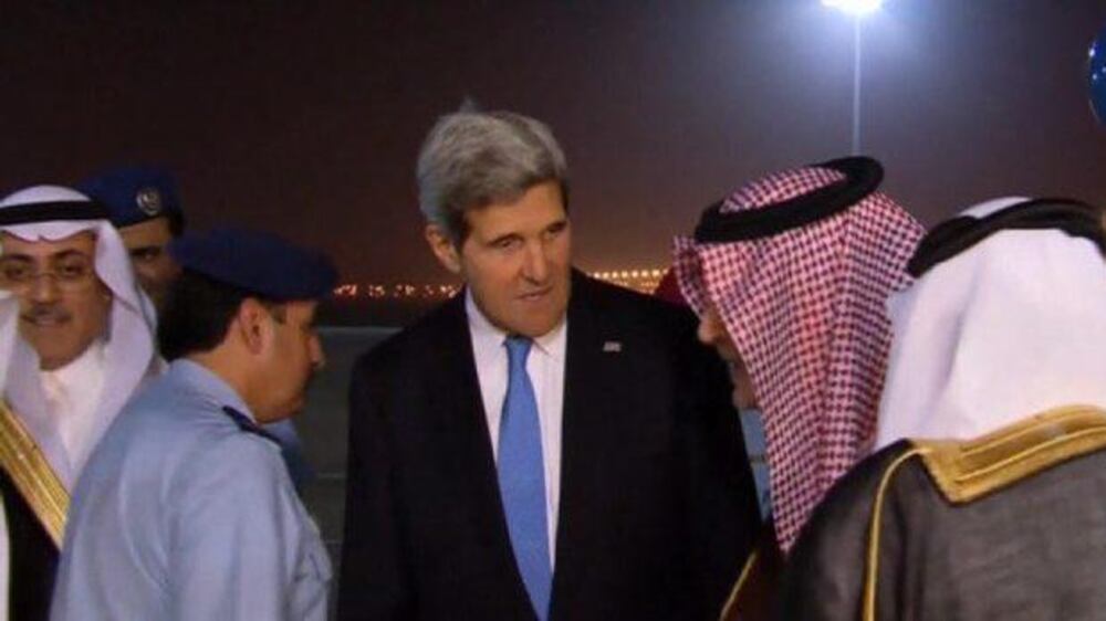 Video: Kerry arrives in Saudi Arabia