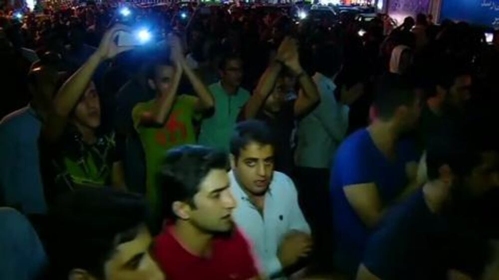 Celebrations in Iran over nuclear agreement - video