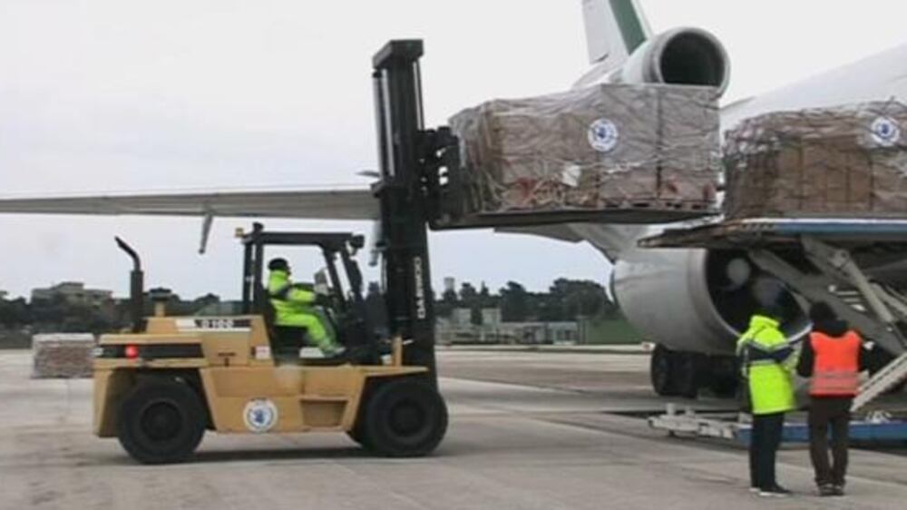WFP airlifts food to Libya