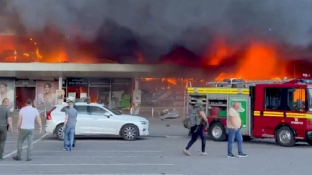 Russia strikes Ukrainian mall with 1,000 people inside