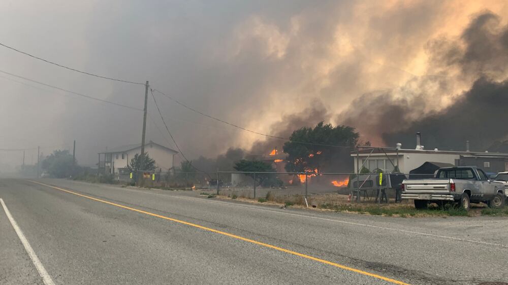Firefighters battle nearly 200 bushfires in western Canada