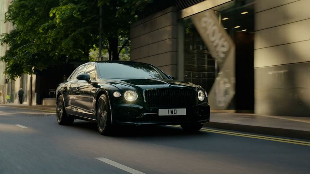 Bentley unveil the Flying Spur Hybrid