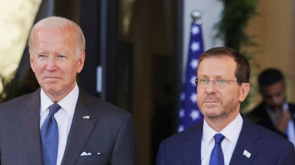 U. S.  President Joe Biden meets Israeli President Isaac Herzog, in Jerusalem, July 14, 2022.  REUTERS / Evelyn Hockstein