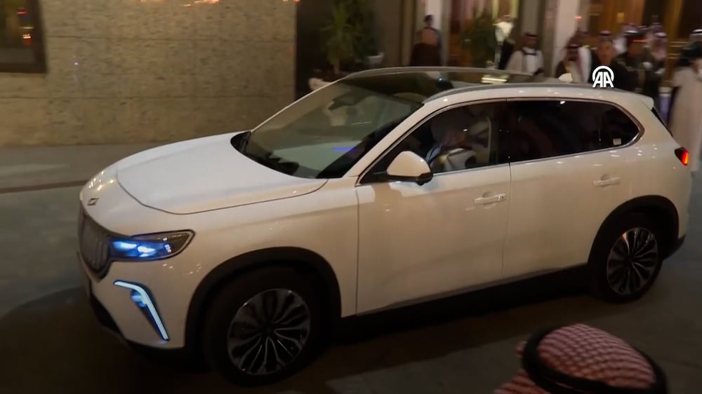 Saudi Crown Prince Mohammed bin Salman gets car as gift from Erdogan