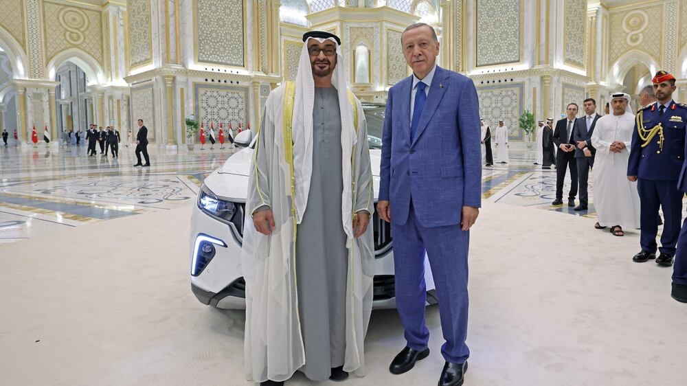 Turkey's President meets UAE President in Abu Dhabi