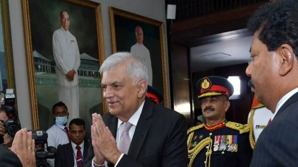 Ranil Wickremesinghe is sworn in as new president of Sri Lanka by Chief Justice Jayantha Jayasuriya at the parliament, amid the country's economic crisis, in Colombo, Sri Lanka July 21, 2022.  Sri Lankan President's Media Office via REUTERS  NO RESALES.  NO ARCHIVES.  THIS IMAGE HAS BEEN SUPPLIED BY A THIRD PARTY. 