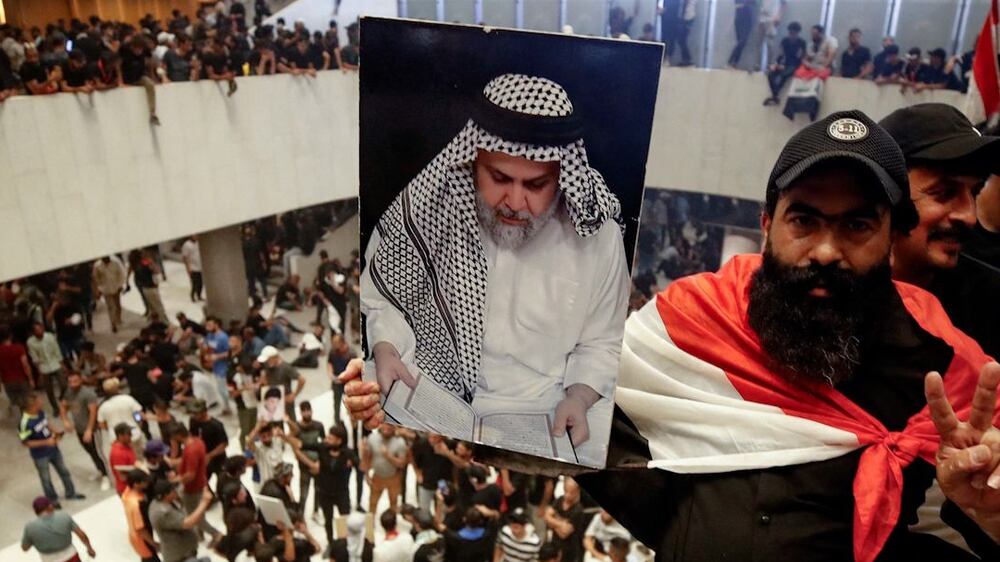 Al Sadr supporters enter Parliament building again