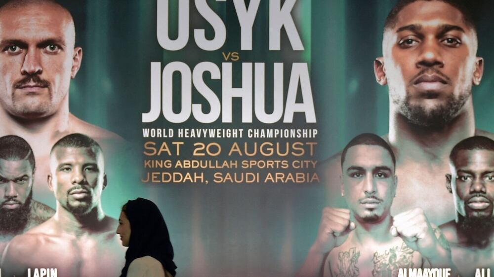 Joshua and Usyk hold media training days ahead of rematch