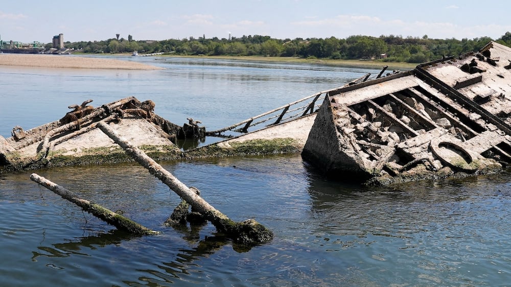 FILE PHOTO: Wreckage of a World War Two German warship is seen in the Danube in Prahovo, Serbia August 18, 2022.  REUTERS / Fedja Grulovic / File Photo