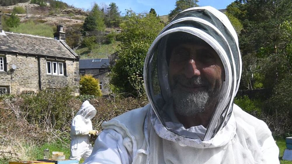 Beekeeper from Damascus establishes new collective in UK