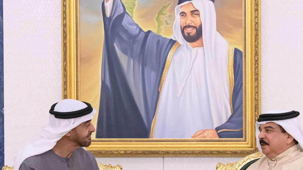 GHANTOOT, ABU DHABI, UNITED ARAB EMIRATES - September 21, 2022: HH Sheikh Mohamed bin Zayed Al Nahyan, President of the United Arab Emirates (L), meets with HM King Hamad bin Isa Al Khalifa, King of Bahrain (R). 

( Hamad Al Kaabi / UAE Presidential Court )​
---