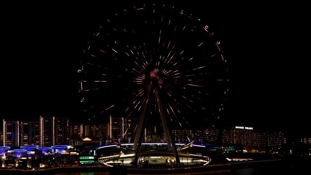 Ain Dubai welcomes Expo 2020 visitors with stunning light display