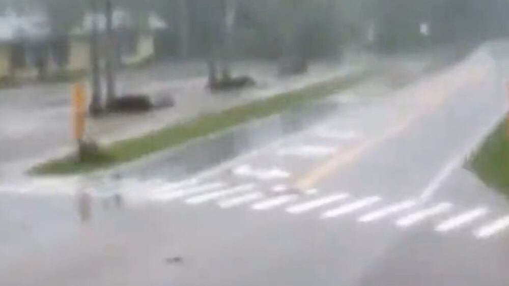 Camera captures moment storm surge overwhelms street in Florida