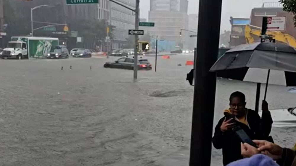 Flooding in New York turns streets into lakes