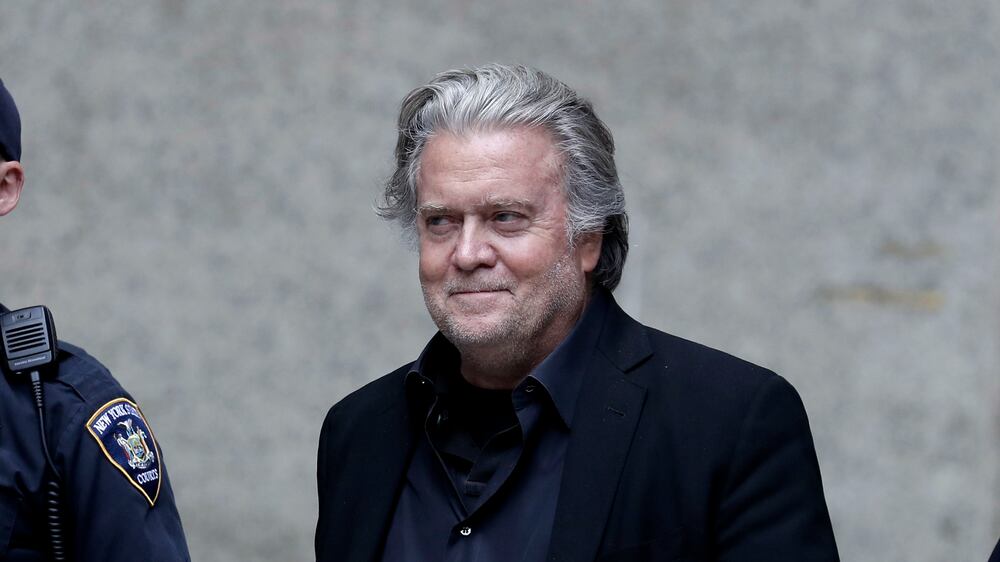 Former White House Chief Strategist in the Trump administration Steven Bannon (C) departs after being arraigned in Manhattan criminal court in New York, New York, USA, 08 September 2022.   Steve Bannon has been charged with multiple felony counts of conspiracy, money laundering, and fraud regarding his involvement in a crowd-funded border wall project fraud scheme.   EPA / PETER FOLEY