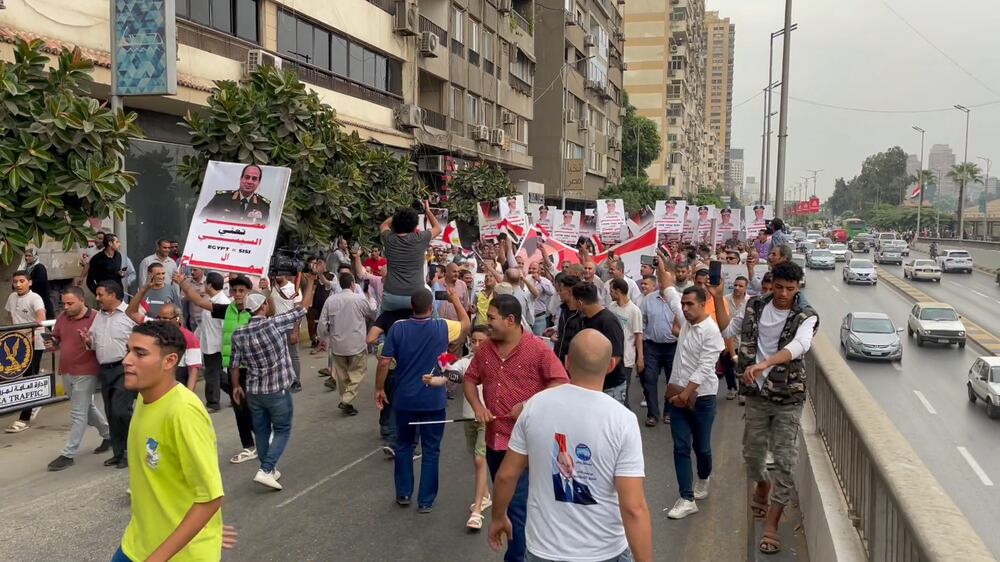 Hundreds take to the streets to back Abdel Fattah El Sisi's presidential candidacy