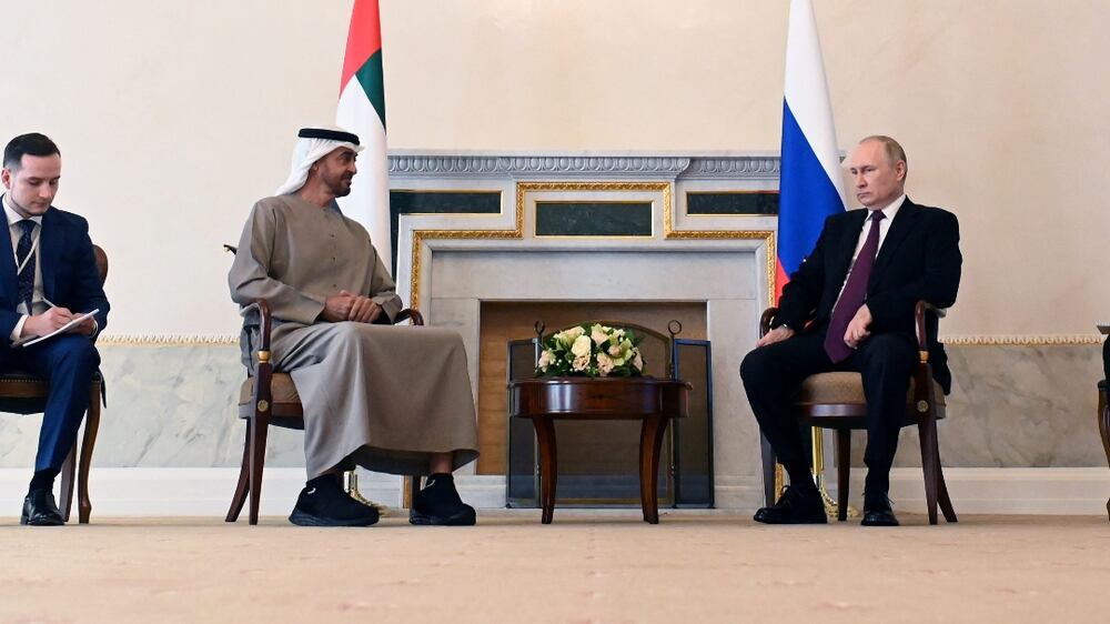 Russia's President Vladimir Putin attends a meeting with United Arab Emirates' President Sheikh Mohammed bin Zayed al-Nahyan in Saint Petersburg, Russia, October 11, 2022.  Sputnik/Pavel Bednyakov/Pool via REUTERS ATTENTION EDITORS - THIS IMAGE WAS PROVIDED BY A THIRD PARTY. 