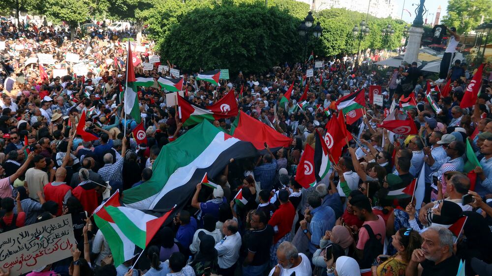 Tunisians come out to protest in support of Palestine