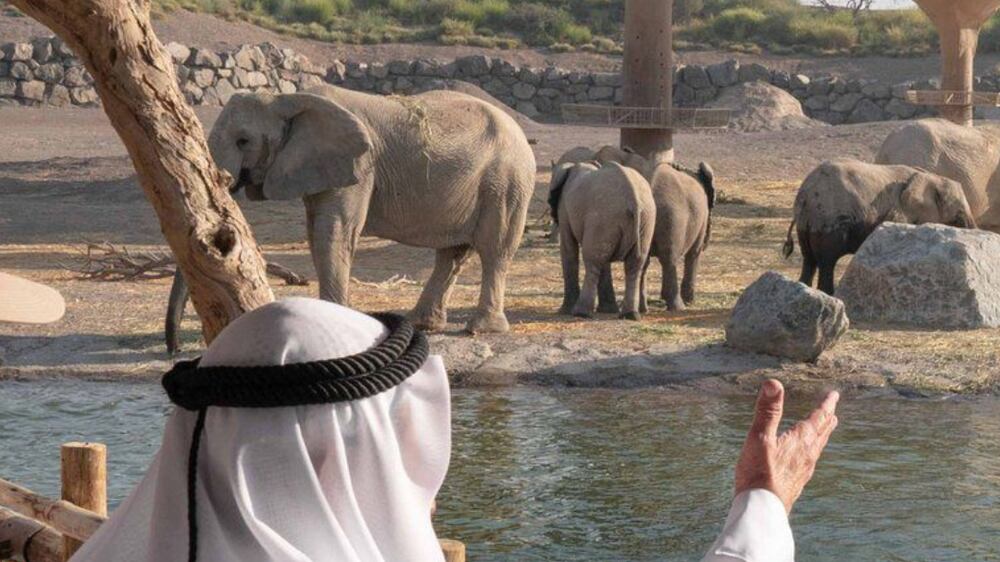 Dr. Sultan bin Muhammad Al Qasimi, Supreme Council Member and Ruler of Sharjah, met this morning, Wednesday, Sharjah Safari officials. wam