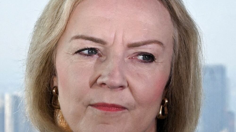 How could Liz Truss be forced out as UK prime minister?