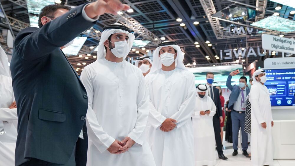 Watch Sheikh Hamdan bin Mohammed tour Gitex