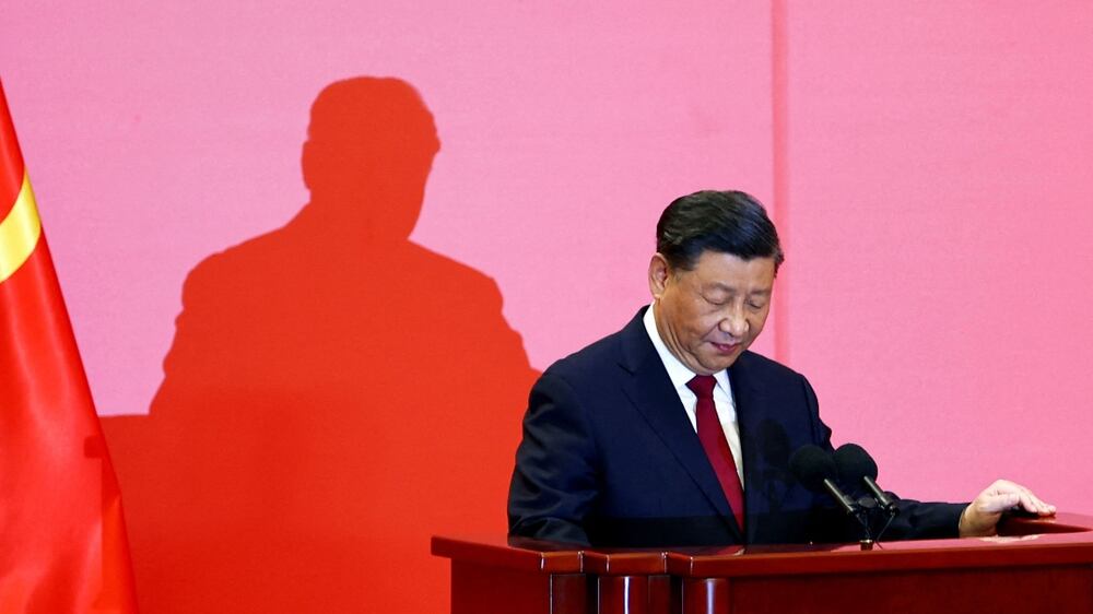 Chinese President Xi Jinping meets the media following the 20th National Congress of the Communist Party of China, at the Great Hall of the People in Beijing, China October 23, 2022.  REUTERS / Tingshu Wang