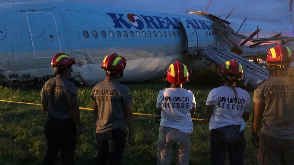 Korean Air plane overshoots runway