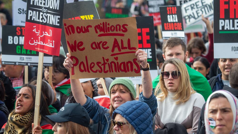 Thousands protest in London to demand Israel-Gaza ceasefire