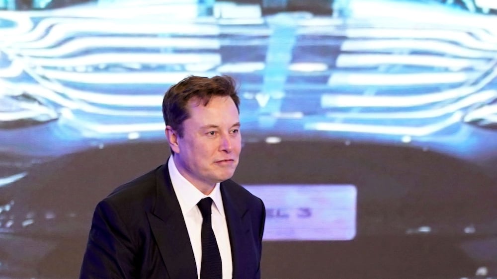 Musk should sell 10% of his Tesla stock, Twitter users say