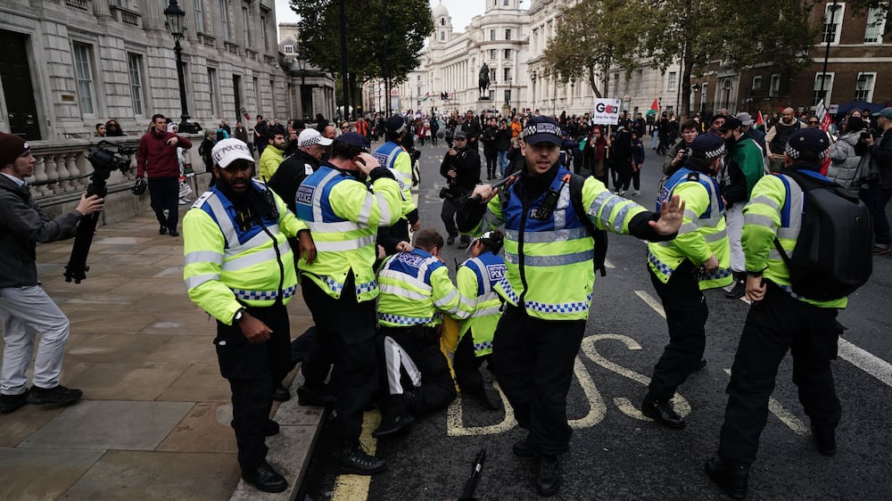 London police scuffle with far-right protesters ahead of pro-Palestinian rally