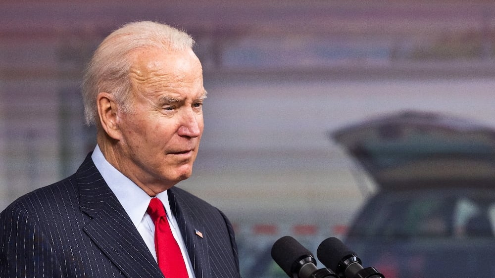 US President Joe Biden announces a release of 50 million barrels from the Strategic Petroleum Reserve in the Eisenhower Executive Office Building in Washington, DC, USA, 23 November 2021.  The Biden administration hopes to counter rising gas prices and a tightening of oil supply.  The U. S.  will release 50 million barrels of crude from its strategic reserves in concert with China, Japan, India, South Korea and the U. K. , an unprecedented, coordinated attempt by the world's largest oil consumers to tame prices that risks a backlash by����OPEC+.   EPA / JIM LO SCALZO