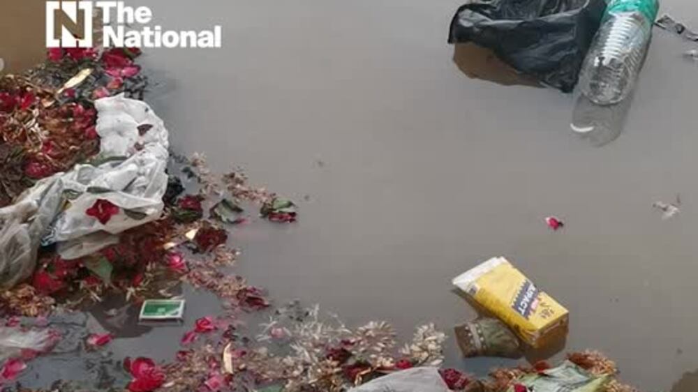 Plastic plagues India's Ganges river