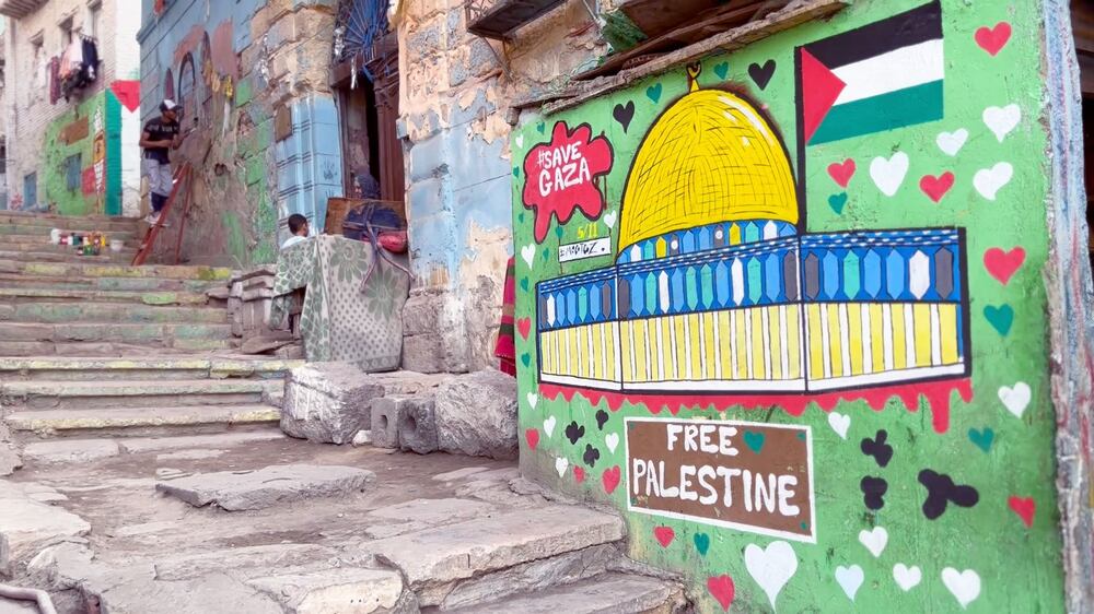 The oldest areas in Cairo get a face-lift in solidarity with Palestine