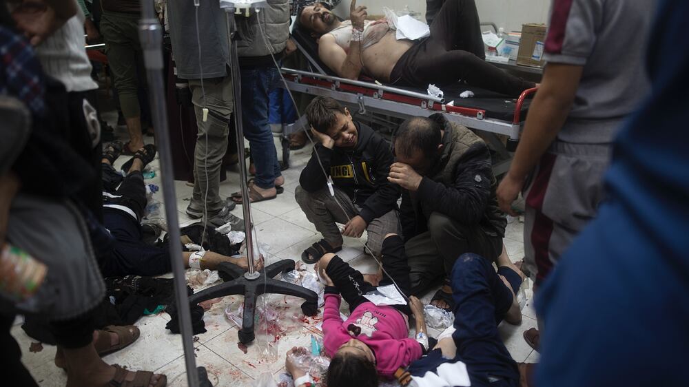 Gaza's Nasser Hospital overwhelmed with wave of casualties