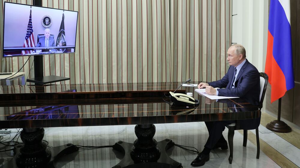 Russian President Vladimir Putin holds talks with U. S.  President Joe Biden via a video link in Sochi, Russia December 7, 2021.  Sputnik/Mikhail Metzel/Pool via REUTERS ATTENTION EDITORS - THIS IMAGE WAS PROVIDED BY A THIRD PARTY. 