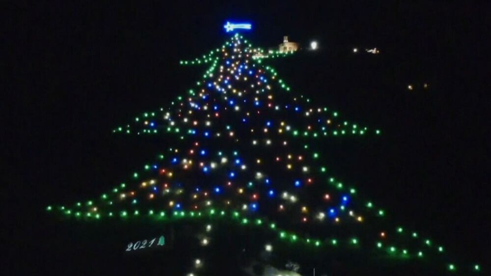 The tree, which is in Italy���s Gubbio, is made up of lights