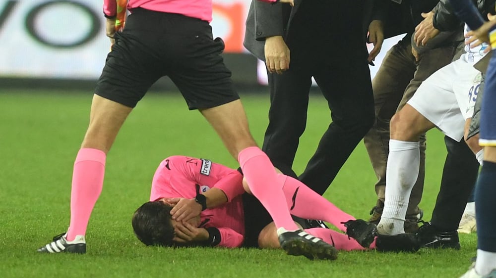 Turkish referee attacked after last-minute equaliser in Super Lig game