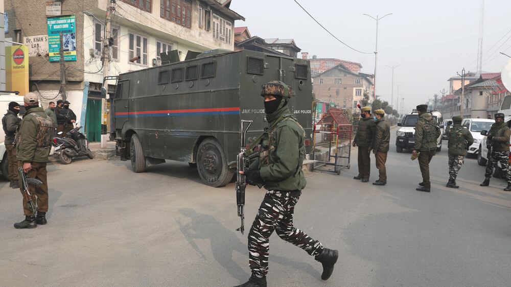 Two police killed in gun attack in Kashmir