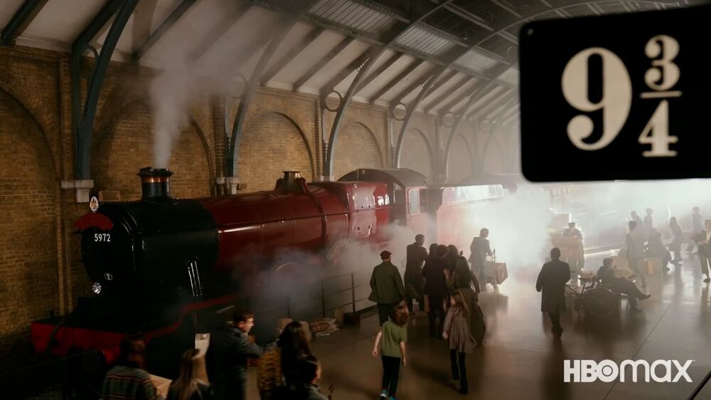 Full trailer for eagerly anticipated Harry Potter reunion is released