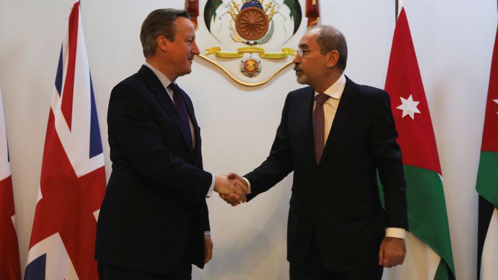 David Cameron visits Jordan as calls for Gaza ceasefire grow