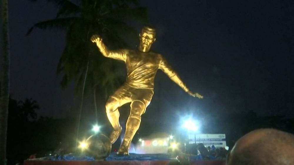 Golden statue of Cristiano Ronaldo unveiled in India