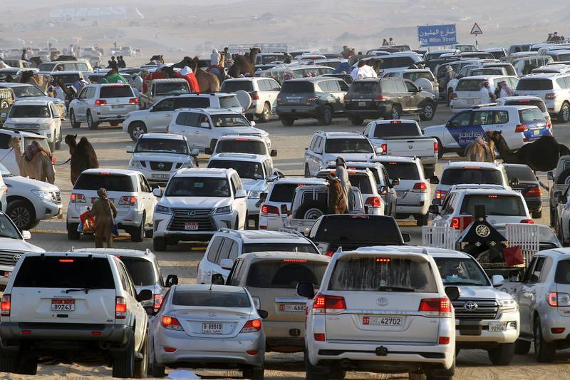 Al Dhafra, 22, Dec, 2017: General view of the Million Street at the Al Dhafra Festival in UAE  . Satish Kumar for the National/ Story by Anna
