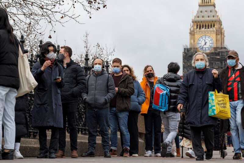 People queue outside a walk-in vaccination centre at St Thomas' Hospital in Westminster. Getty Images