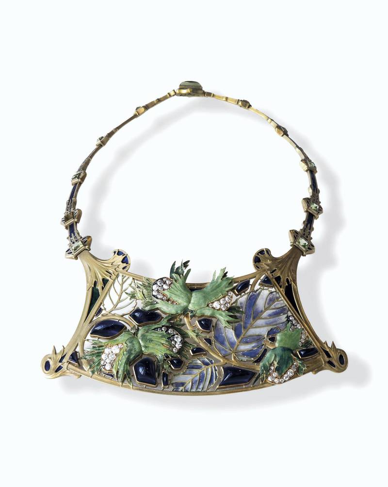 Noisettes Necklace, René Lalique, Paris, c. 1900, gold, diamonds, peridots, enamel, glass. Courtesy: Musée des Arts Décoratifs. Photo: MAD, Paris – Christophe Dellière