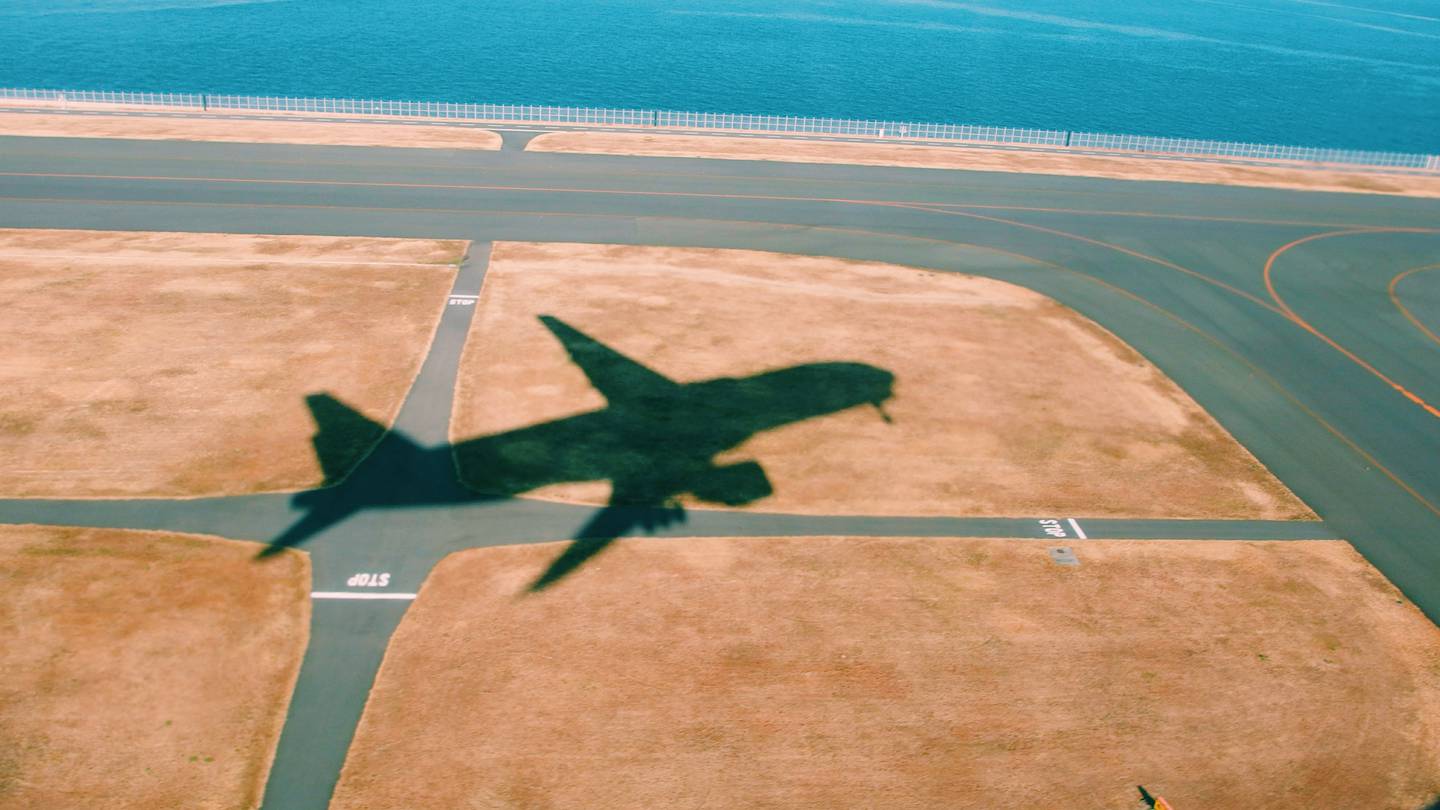 Five easy travel tips for flying more sustainably this Earth Day
